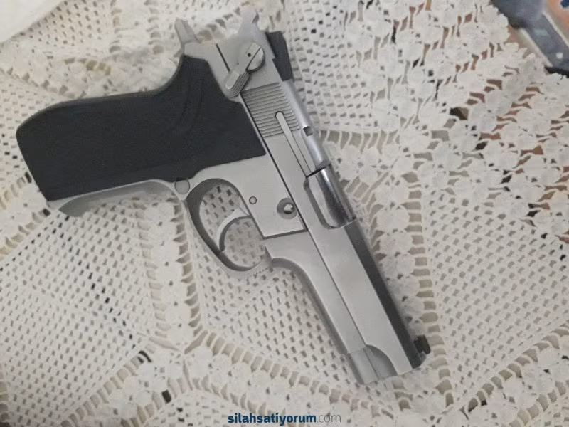 Satilik smith wesson