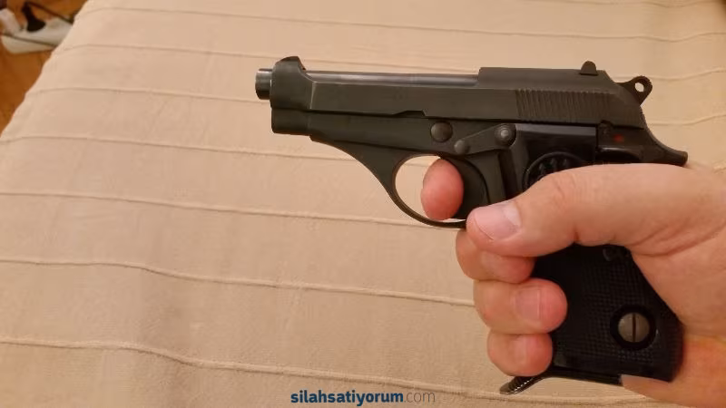 Beretta Mod 70 (Düğmeli Beretta)