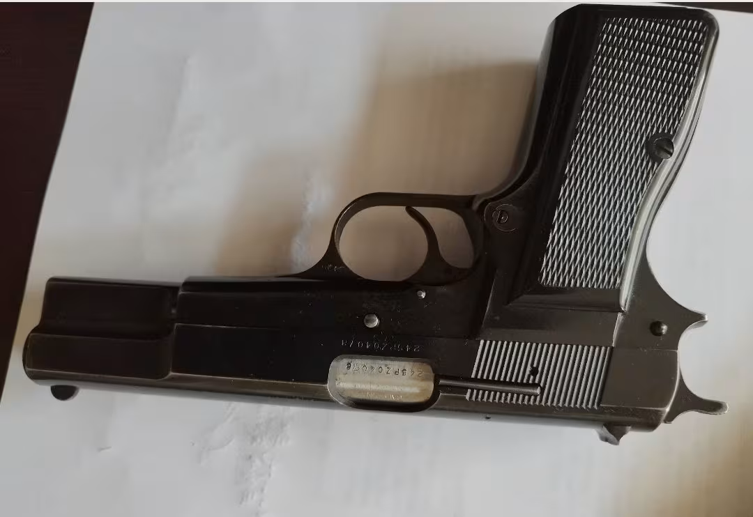 Kamu Görevlisinden Taşıma Ruhsatlı Belçika Browning 14'lü 245 PZ