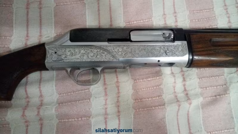 İTALYAN BERETTA YARI OTOMATİK AV TÜFEĞİ