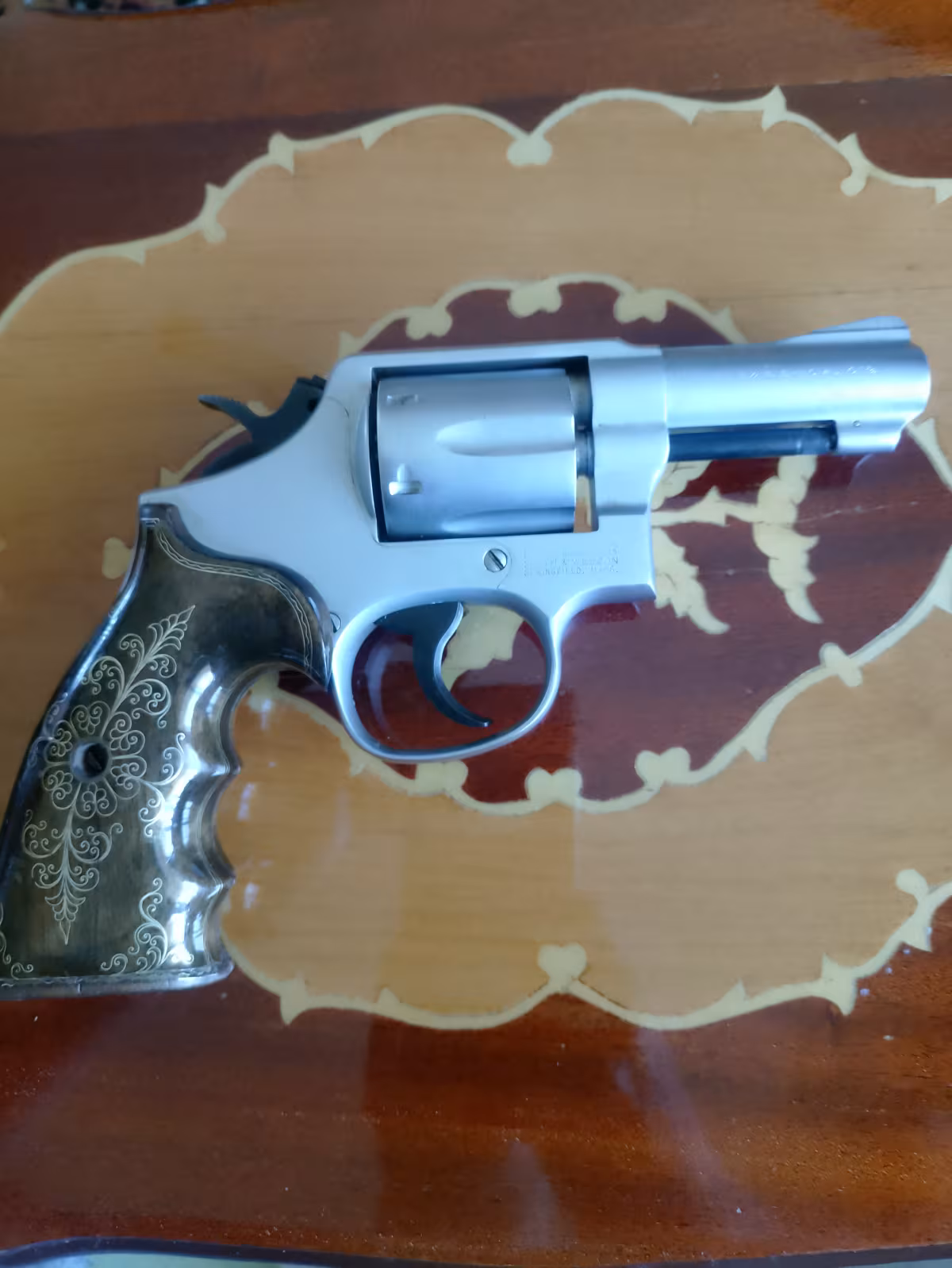 İhtiyaçtan satılık Smith Wesson 38 cal
