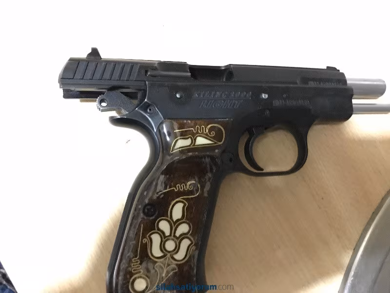 Askeri personel den temiz