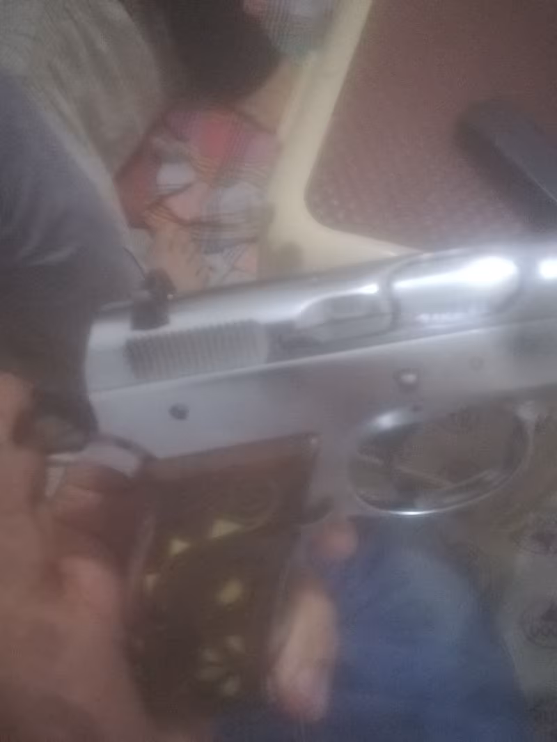 Emekli polisten cz 75 b