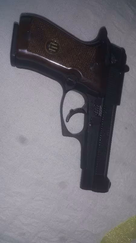 Beretta 84 fs