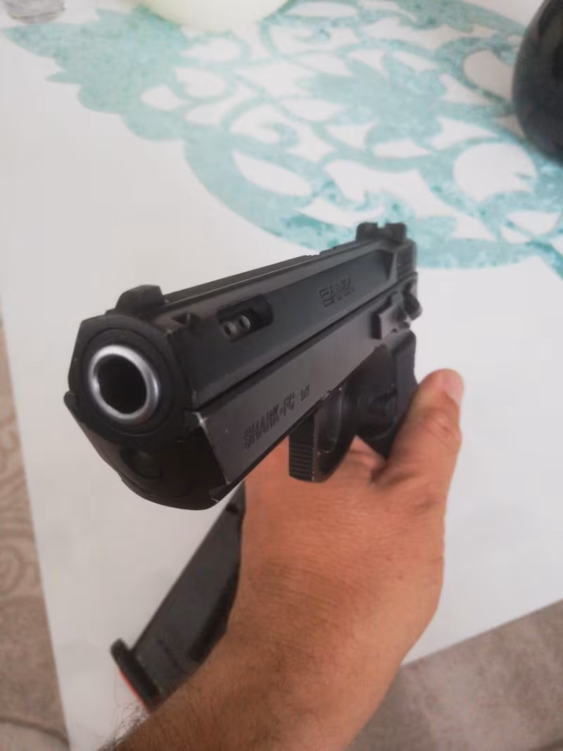 Emekli askerden 100 atış yapılmış