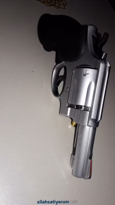 BAKIMLI TEMİZ , ÇOK AZ KULLANILMIŞ