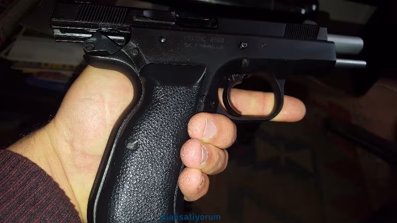 SARSILMAZ KILIÇ 2000