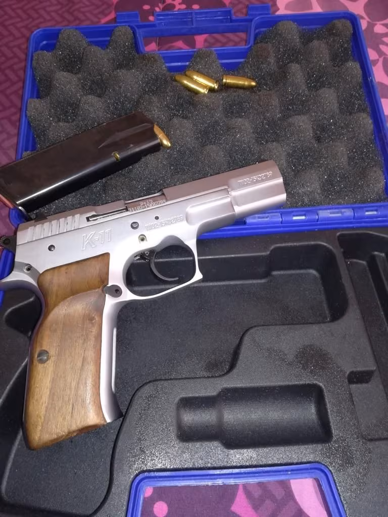 Sahibinden temiz K11 ruhsatlı çizik hata yok