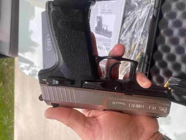 heckler &amp; koch usp compact 9mm 13+1