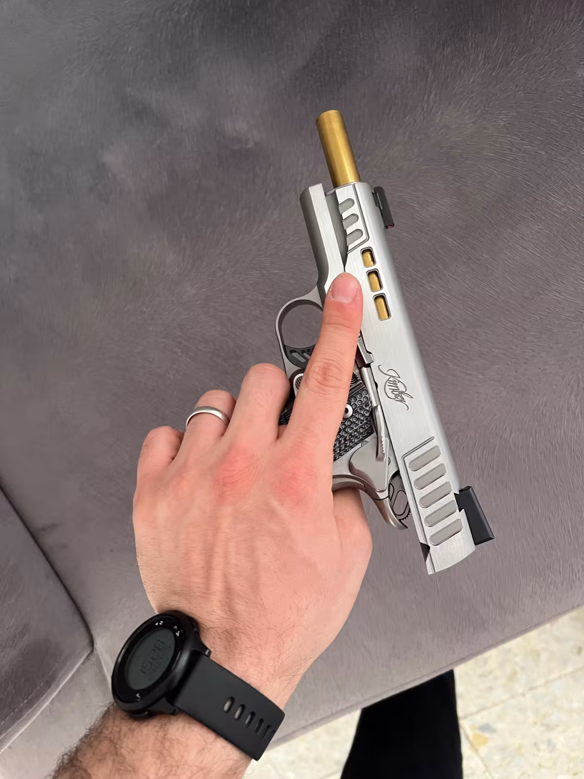 Kamu görevlisinden hiç kullanılmamış Kimber Rapid down
