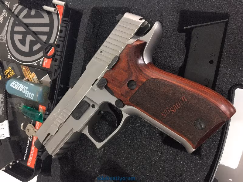 SIG SAUER p226 stainless