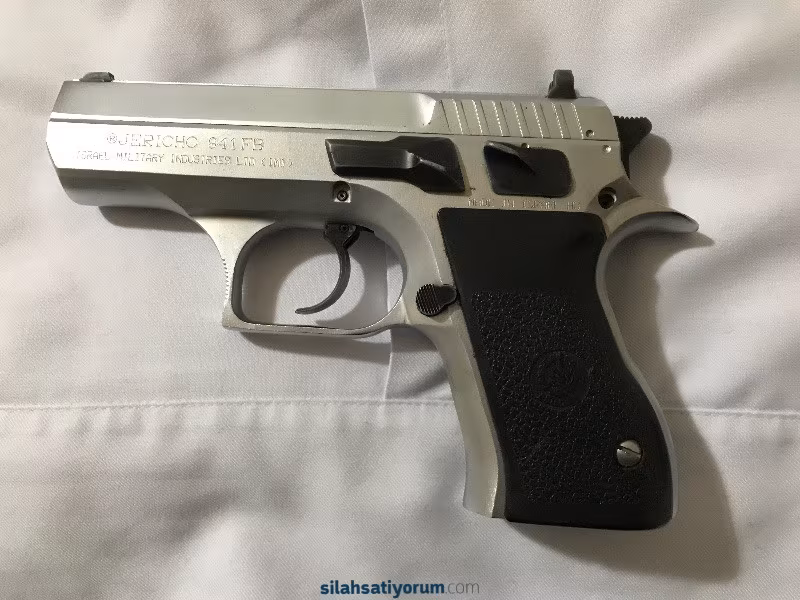 SATILIK BULUNDURMA RUHSATLI JERİCHO.  941 FB (IMI) 9 MM.