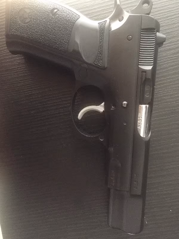 Orjinal Sıfır ayarında cz 75 A