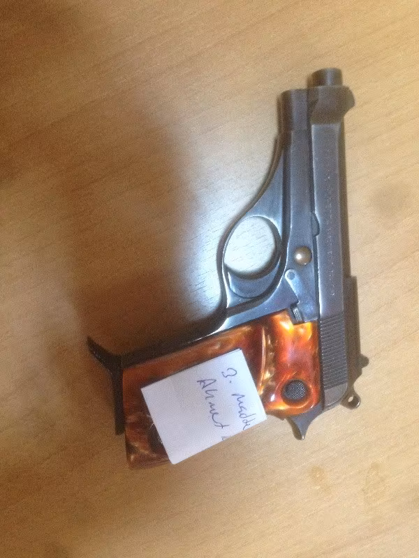 Cift dügmeli beratta