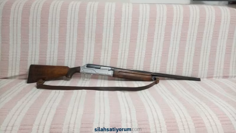 İTALYAN BERETTA YARI OTOMATİK AV TÜFEĞİ