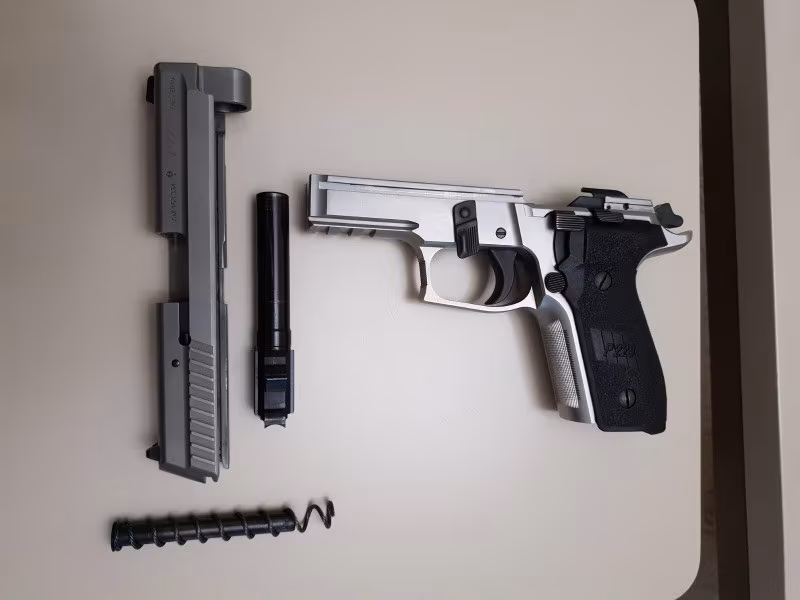 Bulundurma ruhsatlı çok temiz Sig Sauer P229 Elite Paslnmaz Çelik