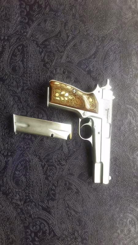 Emniyet Mensubundan 14'lü Browning