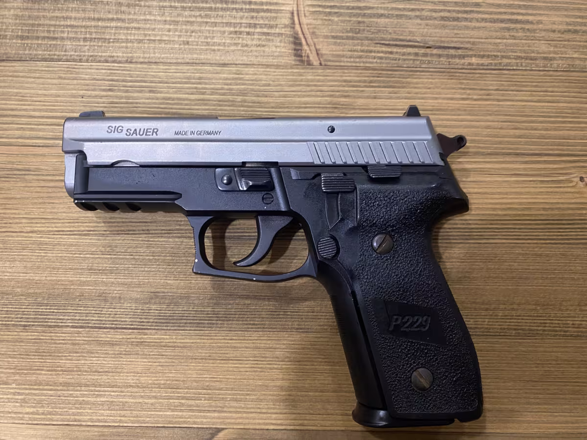 Sig Sauer P 229 ALMAN
