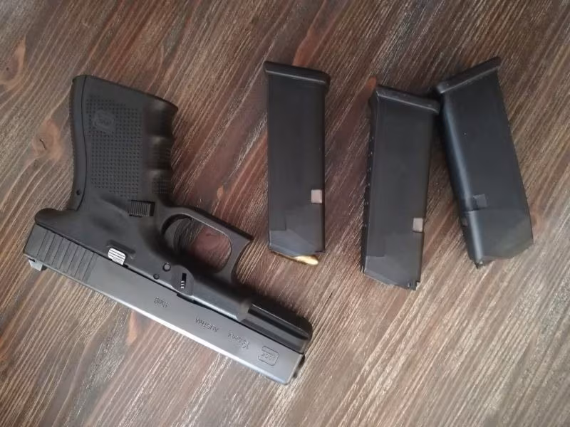 Acil Satılık Sıfır Ayarında GLOCK 19 GEN 4