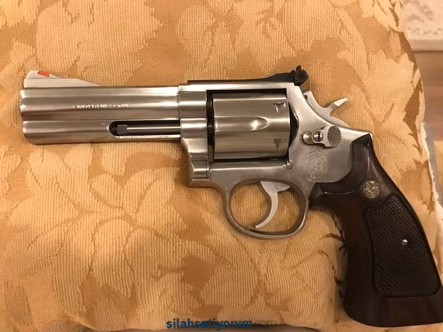 TEMİZ SMİTH WESSON 357 MAGNUM
