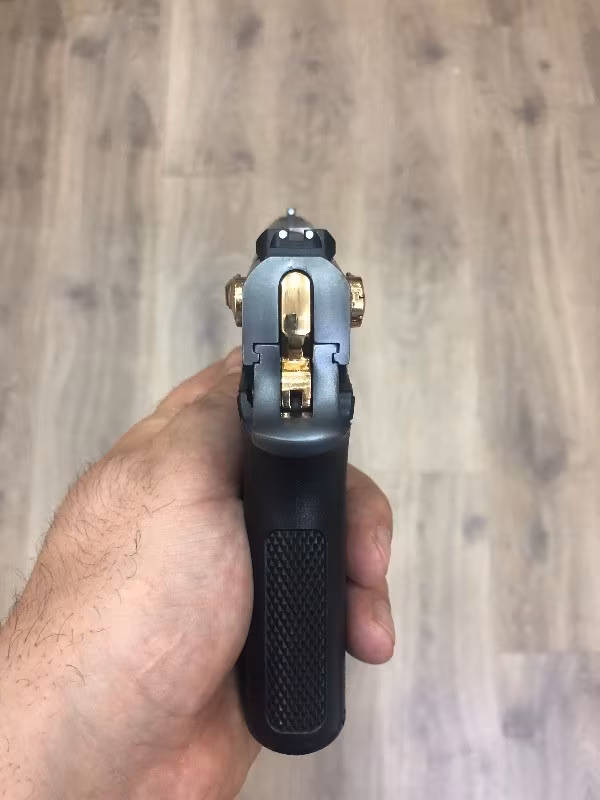 Smith Wesson special edition 8+1  680 gram